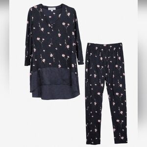 Anne Klein Womens Sz L Black With Pink Florals Pajama Top And Leggings Set